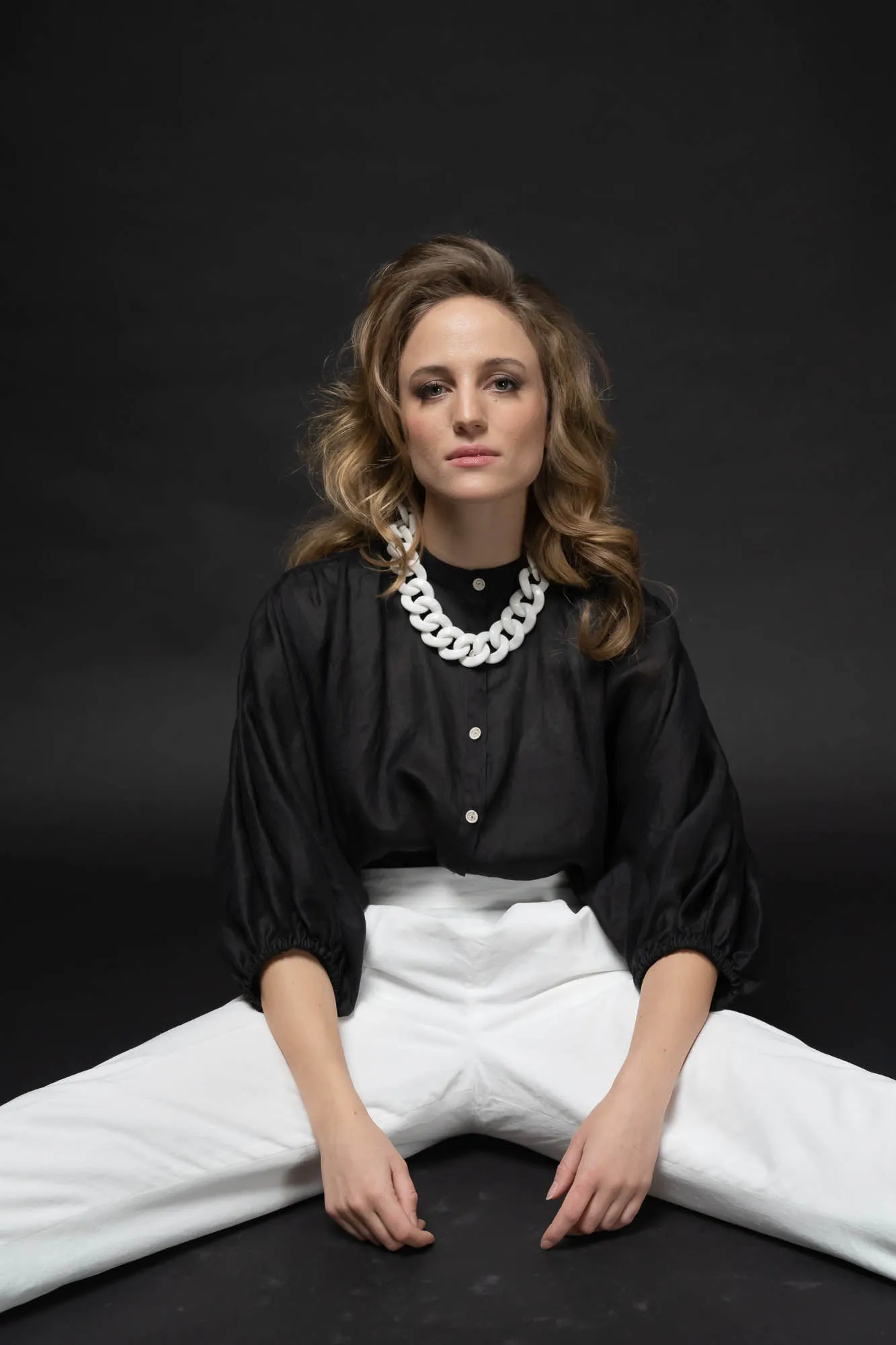 64-4 VISTA Chic Very Wide Blouse with Yoke