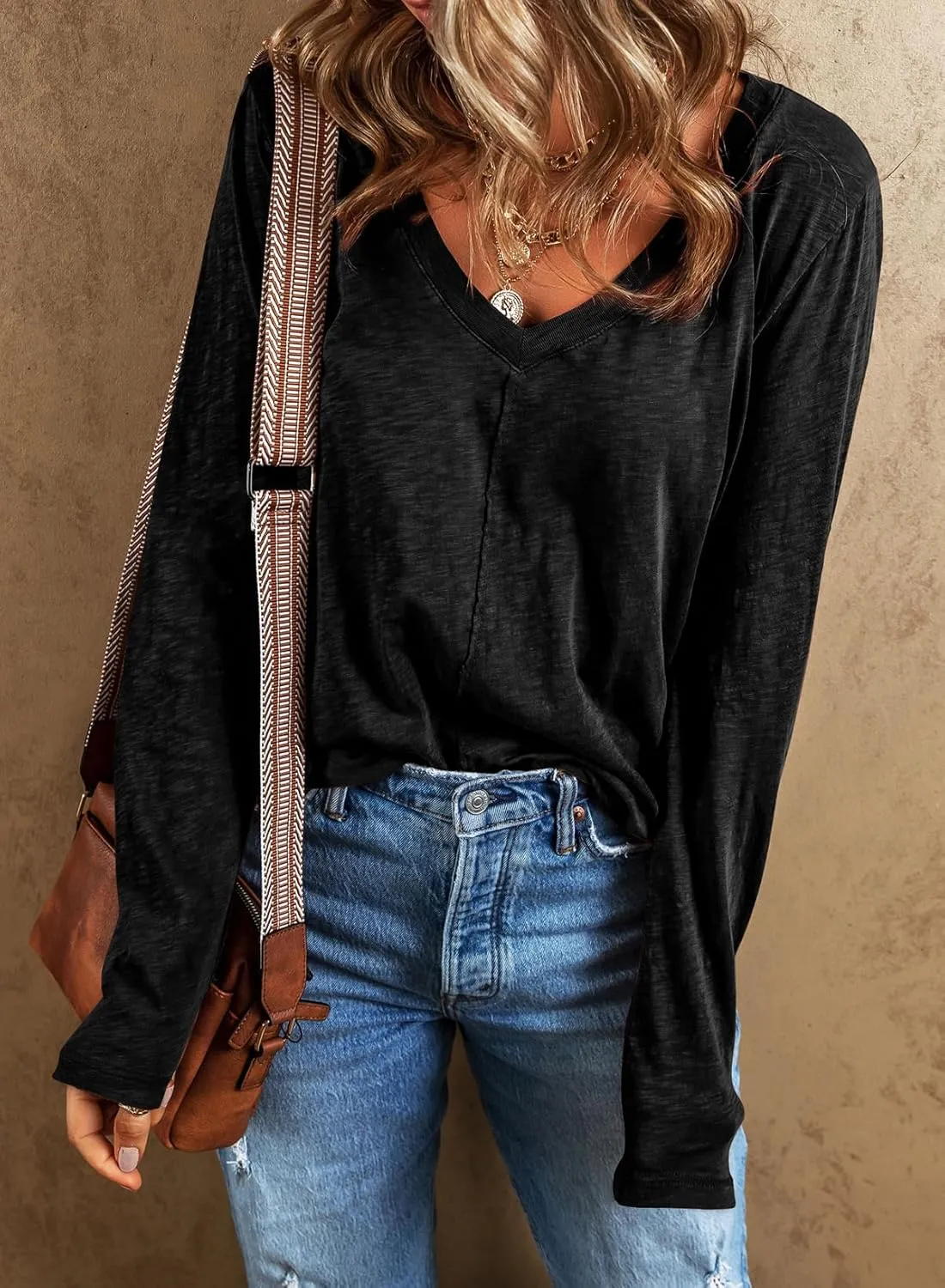 EVALESS Spring Tops for Women Beach Vacation Clothes V Neck Summer Tops Long Sleeve Shirts Basic T Shirts Women's Clothing